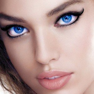 Best Eyeliners for Blue Eyes – What Eye Liners to Use for Blue Eyes